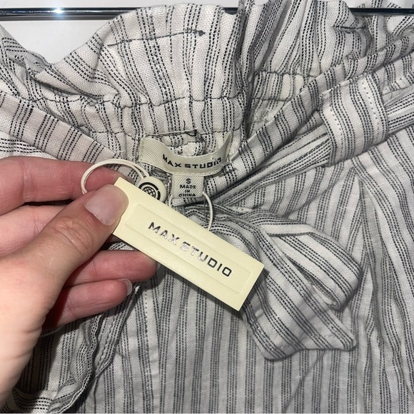 MAX STUDIO White and Black Stripe Linen Blend Paper Bag Shorts S NWT - Picture 9 of 12